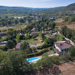 Vue aérienne d'une villa dans le Verdon
