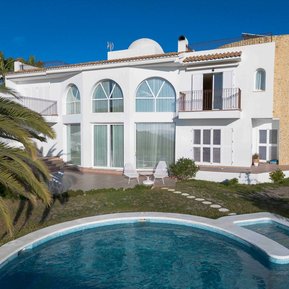 Vue aérienne d'une villa à Alicante en Espagne