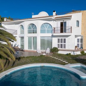 Vue aérienne d'une villa à Alicante en Espagne