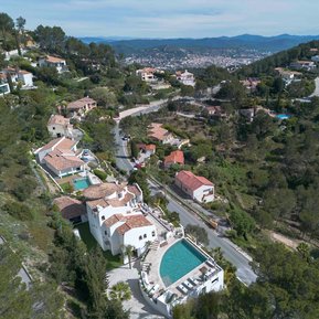Vue aérienne d'une villa à Hyères