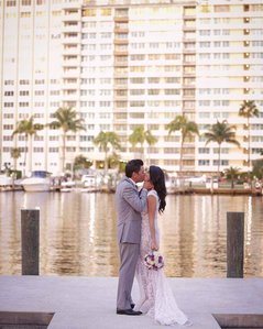 Wedding bride and groom in Miami Beach by the river