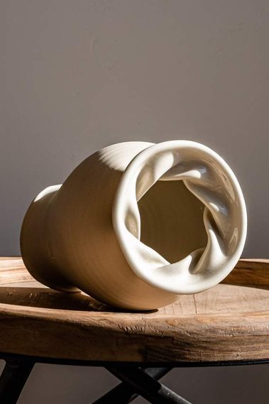 ZZIEE Ceramics White Ripple Vase Top
