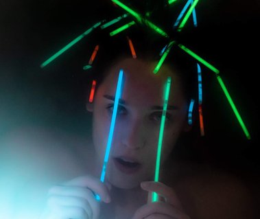 fine art photography portrait of glow stick underwater experiment with Berlin based artist Anima May
