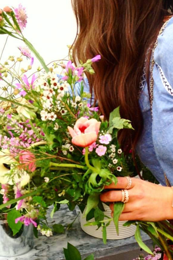 virtual flower arranging class
