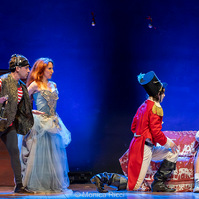 Lo Schiaccianoci, Una Moderna Commedia Musicale Con La Regia Di Valeria Iacampo.
Teatro di Villa Lazzaroni, 6 gennaio 2025
Fotografie di Monica Irma Ricci