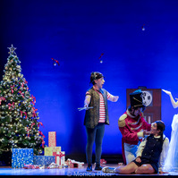 Lo Schiaccianoci, Una Moderna Commedia Musicale Con La Regia Di Valeria Iacampo.
Teatro di Villa Lazzaroni, 6 gennaio 2025
Fotografie di Monica Irma Ricci