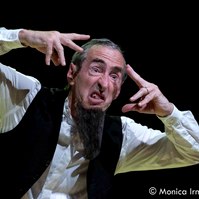 In Scena Il Vino E Suo Figlio Al Teatro Di Villa Lazzaroni
Enrico Bonavera torna a Roma
Fotografie di Monica Irma Ricci