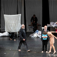 Contrattempo Di Riccardo Vannuccini
La Periferia Romana debutta sul palco del Teatro Vascello
Fotografie di Monica Irma Ricci