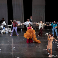 Contrattempo Di Riccardo Vannuccini
La Periferia Romana debutta sul palco del Teatro Vascello
Fotografie di Monica Irma Ricci