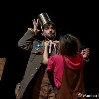 Belisa, Non Buttarlo! Per La Rassegna Donna, Circo E Libertà
Lo spettacolo della Compagnia Materiaviva chiude le esibizioni
Fotografie di Monica Irma Ricci