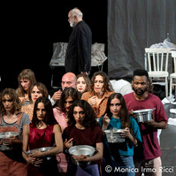 Contrattempo Di Riccardo Vannuccini
La Periferia Romana debutta sul palco del Teatro Vascello
Fotografie di Monica Irma Ricci