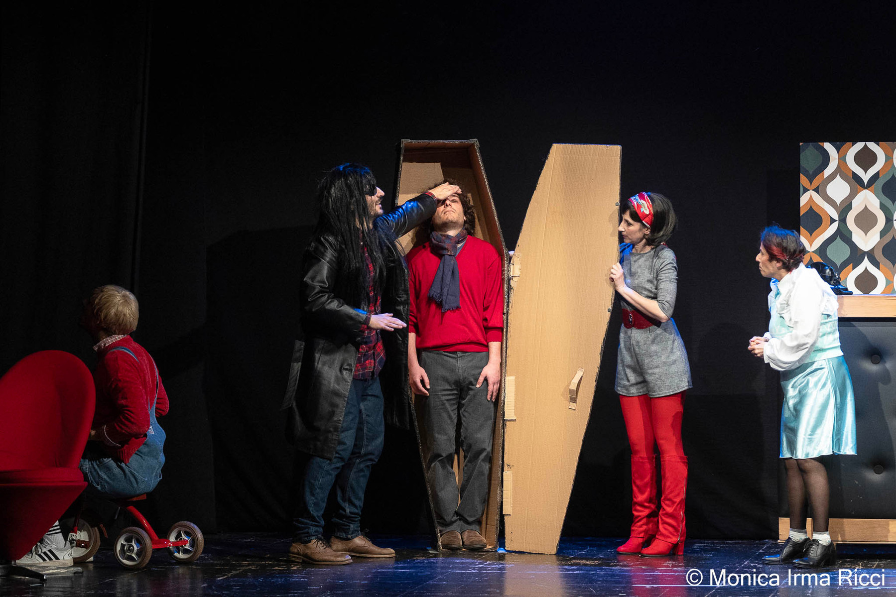 Fuga al Banson Motel di Gabriele Mazzucco. Teatro Garbatella - Photo Credits Monica Irma Ricci