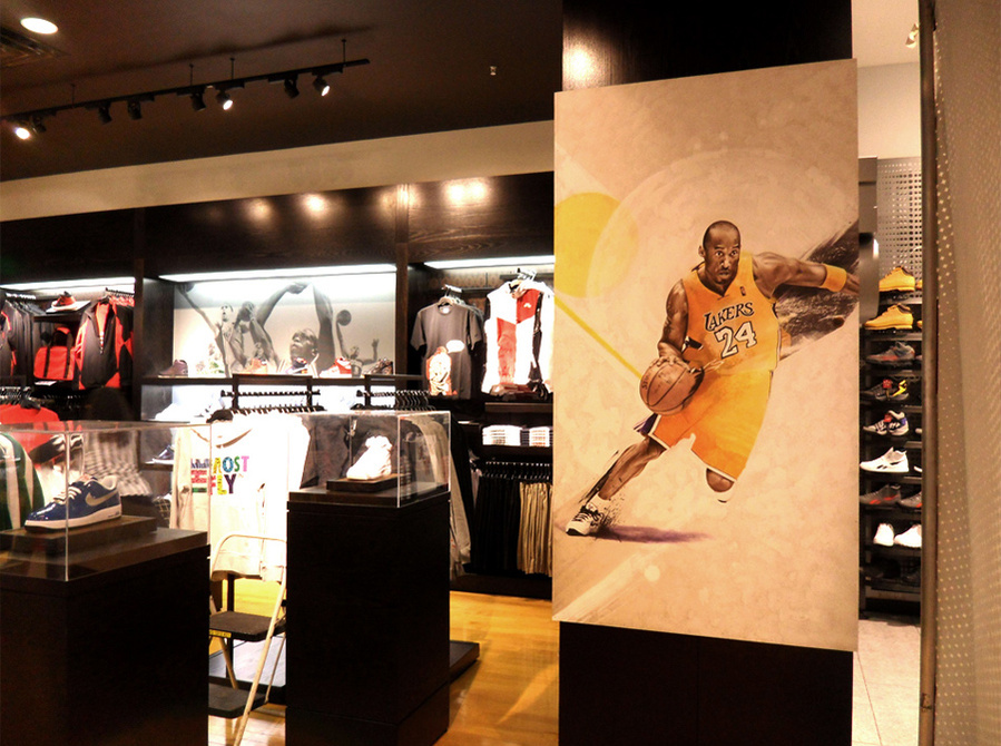 HelloVon Studio www.hellovon.com Leading portrait illustrator. House of Hoops, LeBron, Kobe. Sport illustration, action, basketball, contemporary, modern, motion, portrait, painting, ink, watercolour, celebrity, hero, iconic