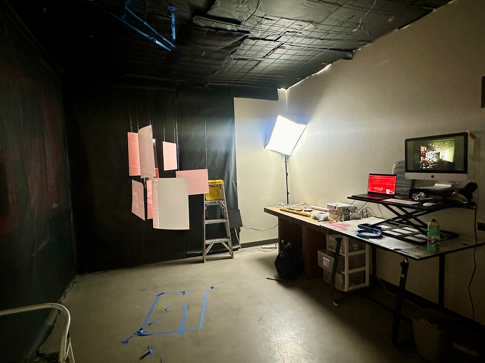 Mapping Studio projection mapping - Galen Dara