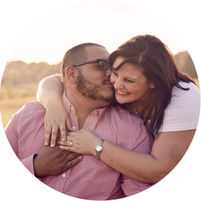 Couples engagements photo session. Memphis Portrait and Wedding Photography by Loreana Rojas