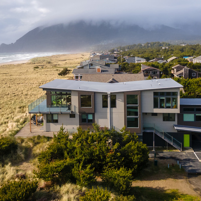 Oregon coast, Manzanita beach house with indoor pool. 