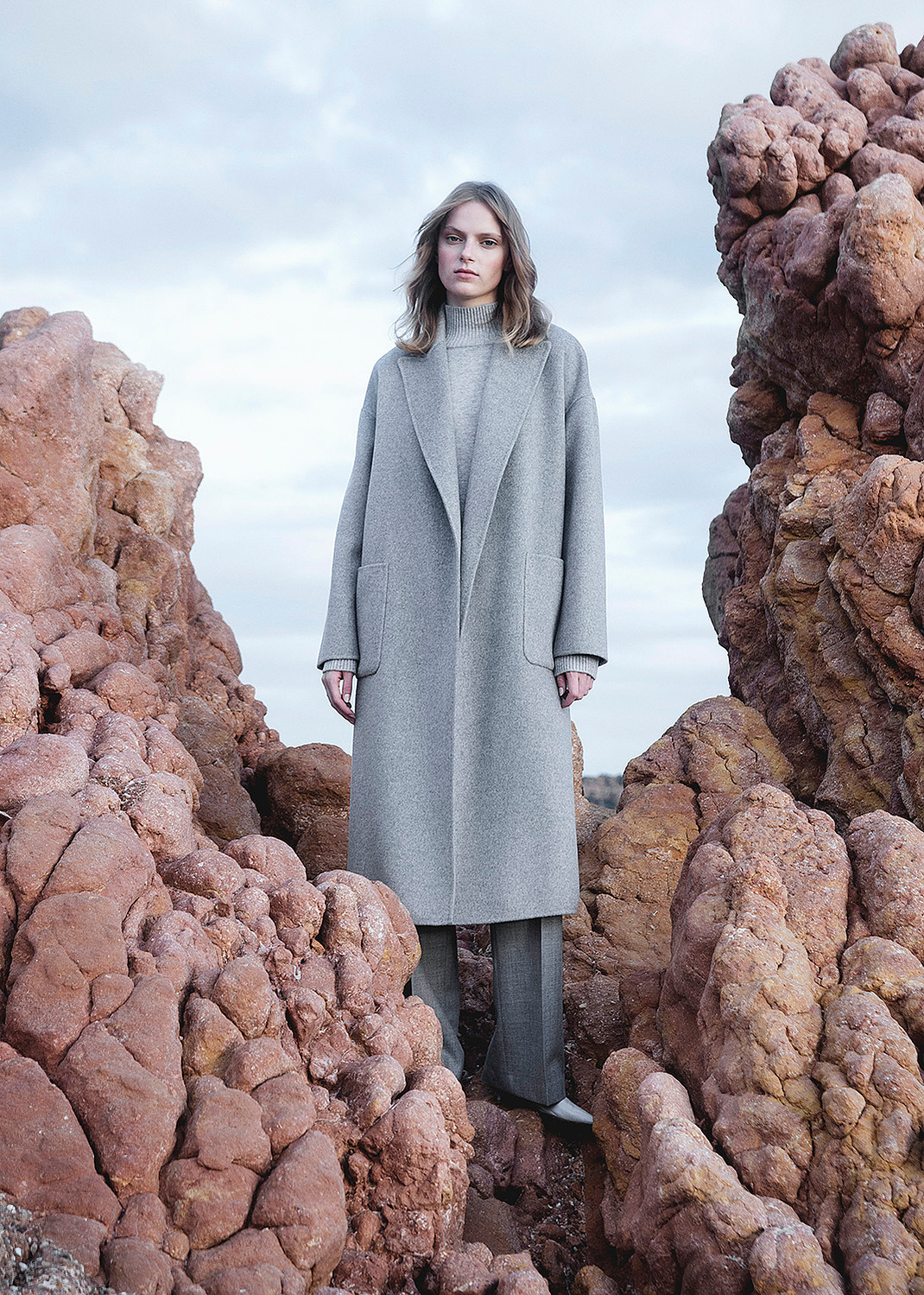 LOLA apparel winter campaign by the sea by photographer Maria Magdalinou