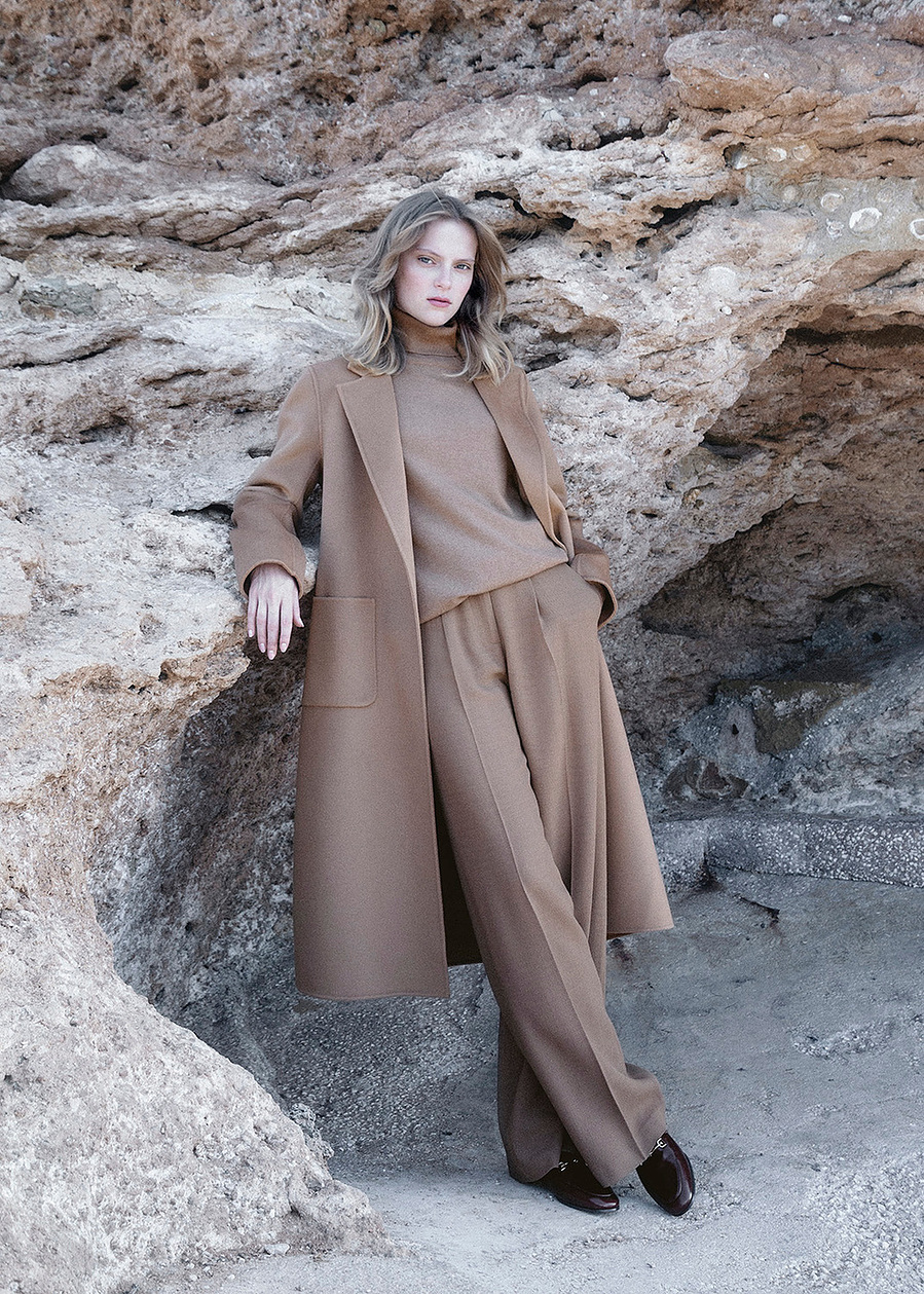 LOLA apparel winter campaign by the sea by photographer Maria Magdalinou