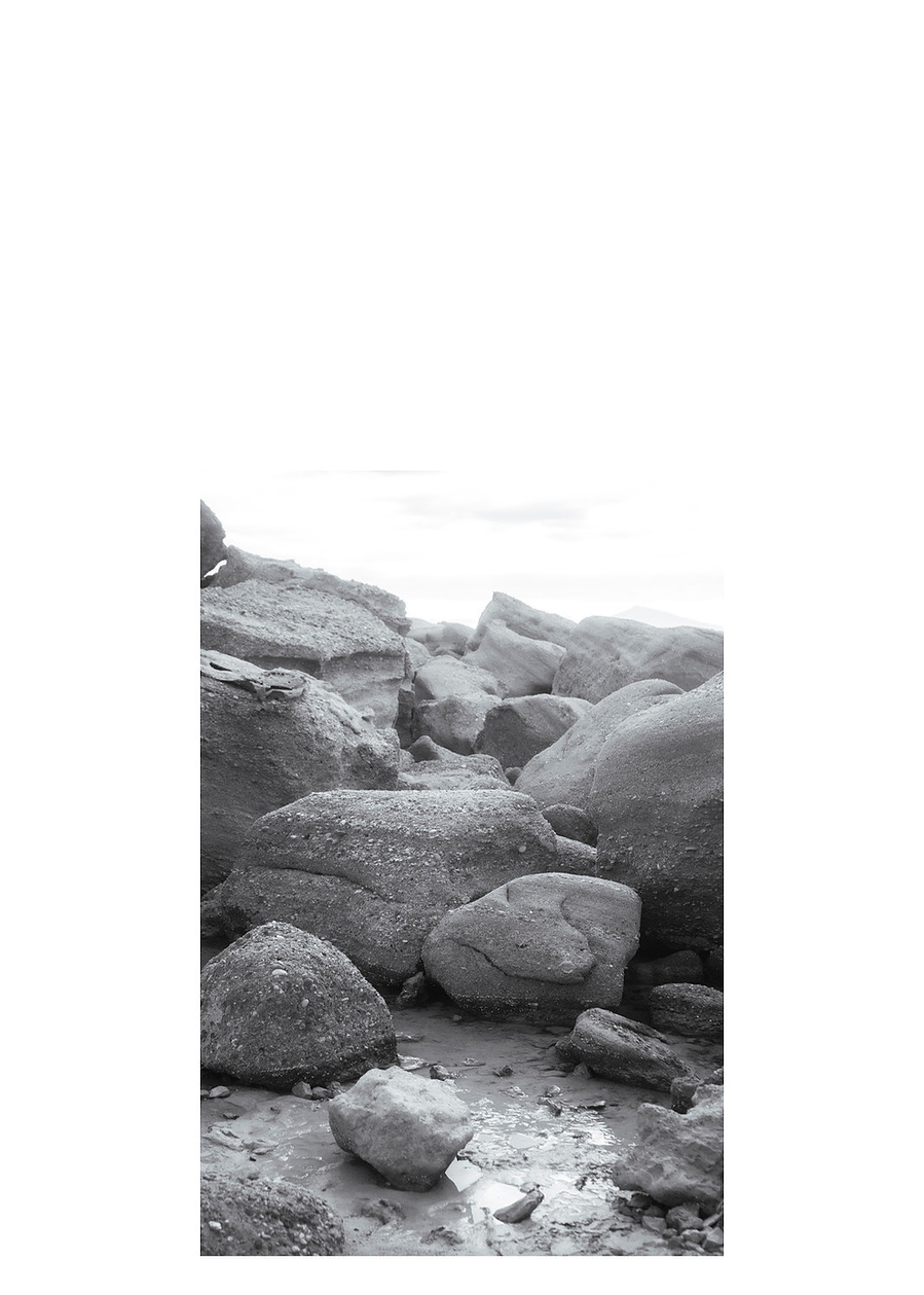 LOLA apparel winter campaign by the sea by photographer Maria Magdalinou