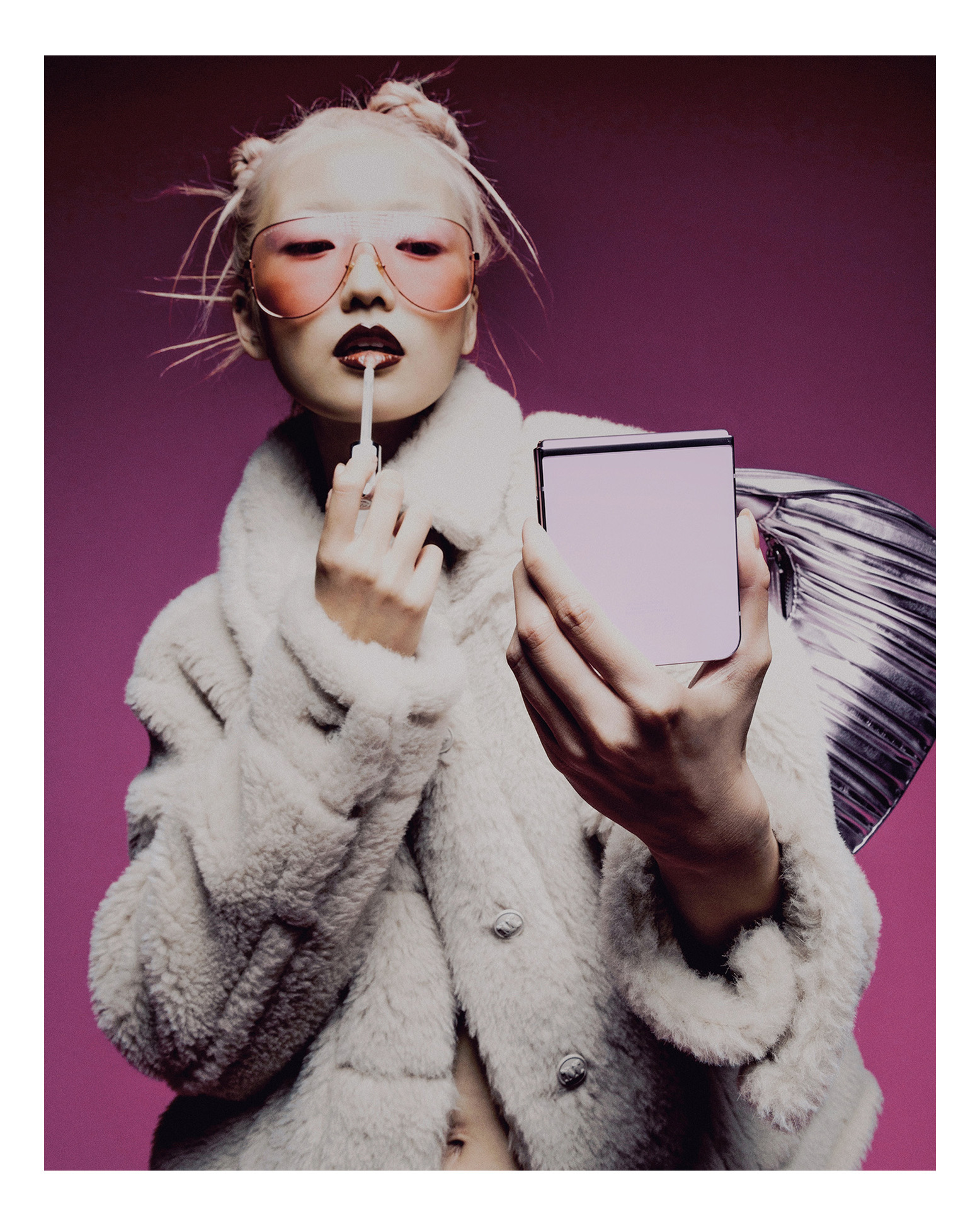 Y2K inspired fashion and beauty editorial for Vogue Greece x Samsung by photographer Maria Magdalinou