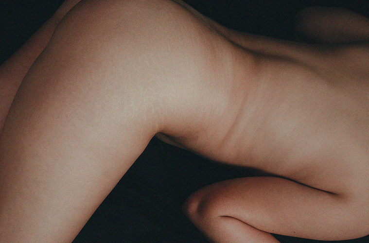 body positivity editorial photoshoot by Maria Magdalinou for vogue greece 