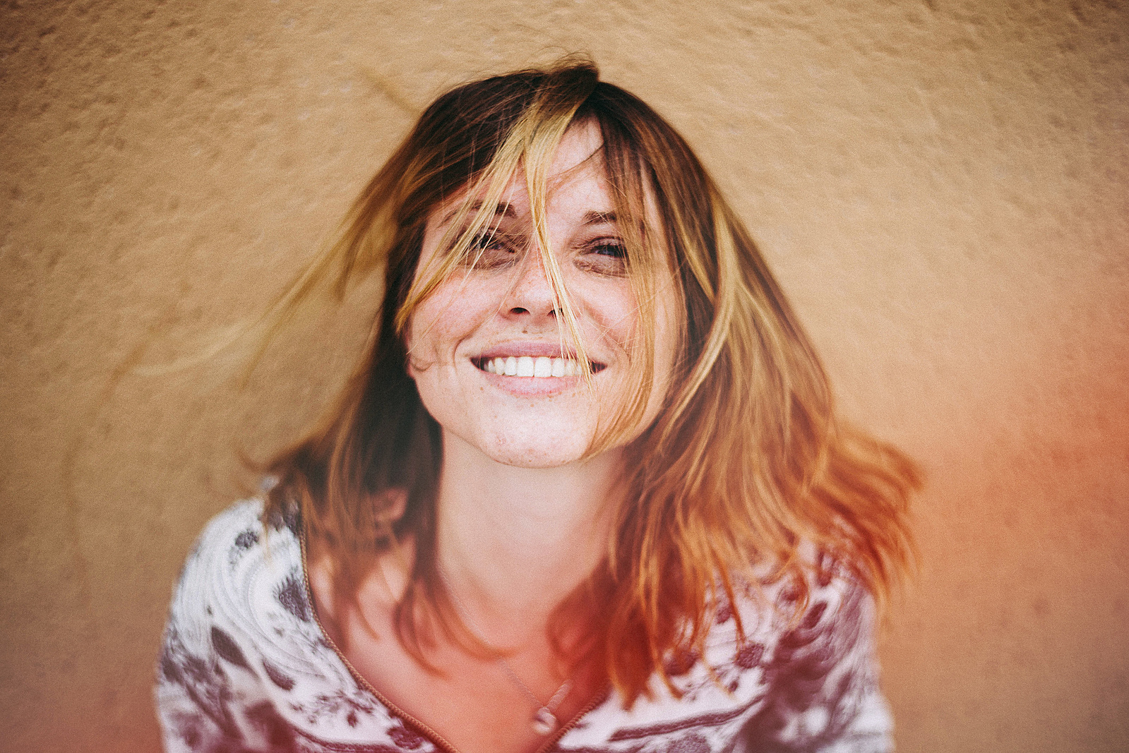 Séance photo portrait - portrait femme extérieur à Sarrebourg, Alsace-Moselle, par Sarah Belmas Photographe