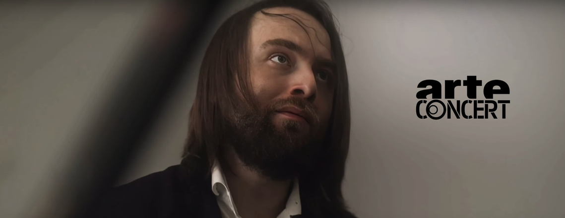 Un tête-à-tête musical intense avec Daniil Trifonov: quand l’âme d’un virtuose se révèle. Extrait de ‘’Daniil Trifonov - Grâce à la musique’’ disponible en intégralité sur Arteconcert.com