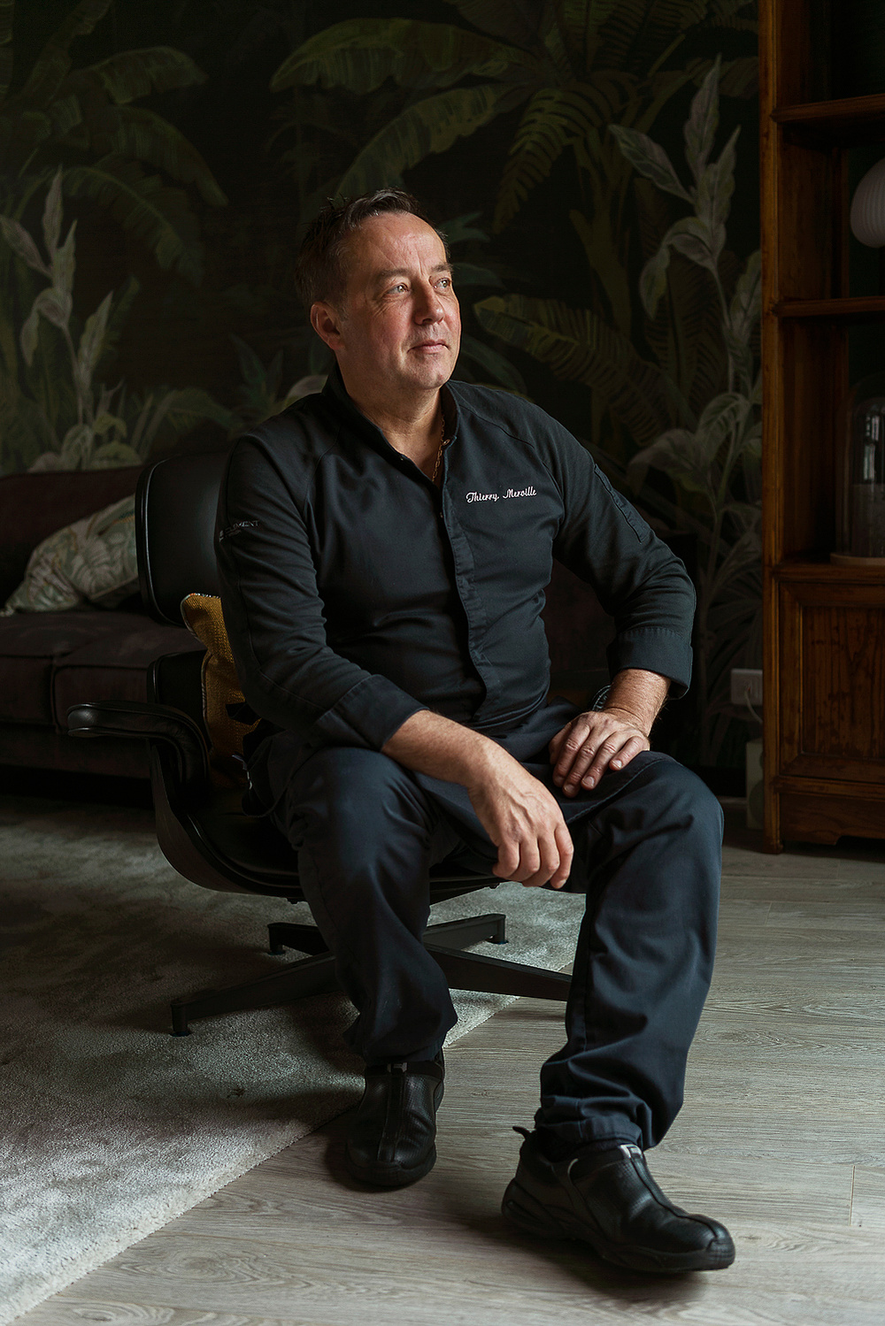 Portrait de Thierry Merville, chef étoile du restaurant gastronomique La Table des Merville à Ramonville, proche de Toulouse.