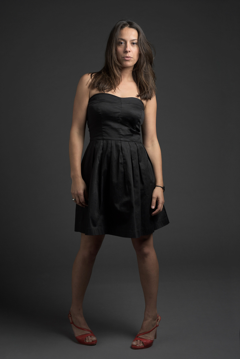 Portrait en studio d'Angélique Infante prise en photo par Johanna Senpau à Toulouse.