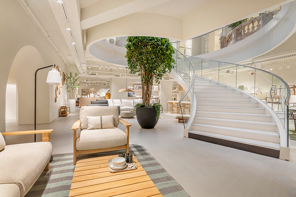 Photographie du magasin Kave Home à Toulouse réalisée par Johanna Senpau.