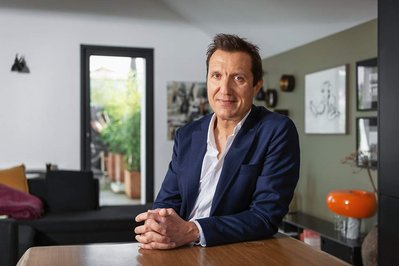 Portrait en situation du Dr Laurent Belmebrouk à Toulouse.
