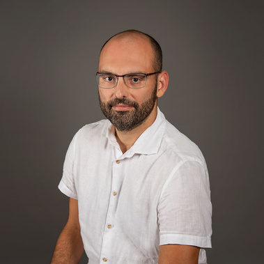 Portrait d'un homme fait avec le studio mobile de Johanna Senpau à Toulouse.