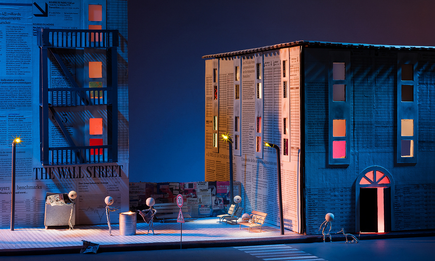 Maquette et photographie réalisées par Johanna Senpau. Il s'agit d'une scène de rue poétisée, critique d'un monde capitaliste.
