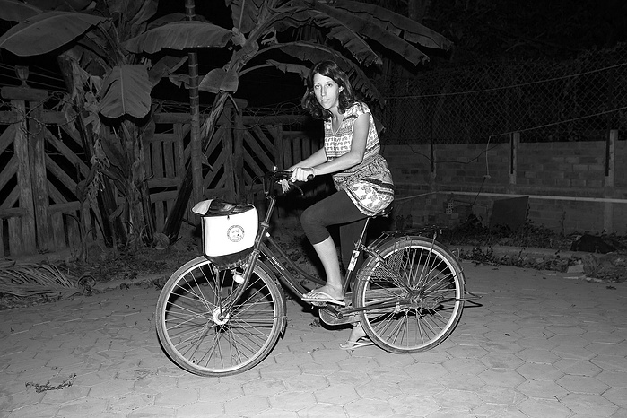 Black + White Fine Art Portrait of a young French on her bike at night.
Fine Art Portrait
Black + White Photography
Fine Art Gallery
Artistic Photography
Ring Light Photography