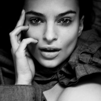 Emily Ratajkowski