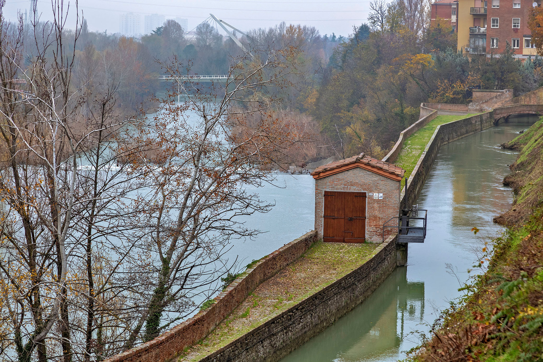 river,italy,channels,novembre, Bologna,Landscape