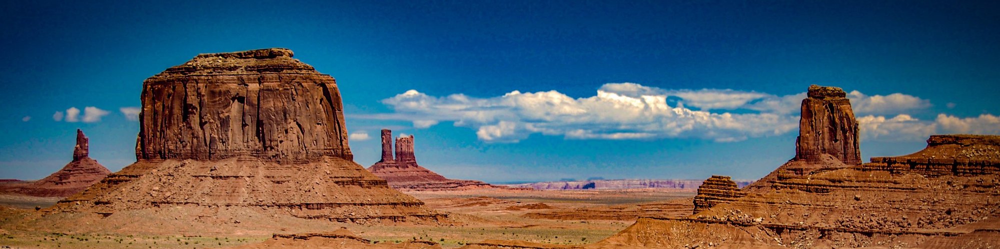 A high quality print available to buy of Monument Valley in Colorado.