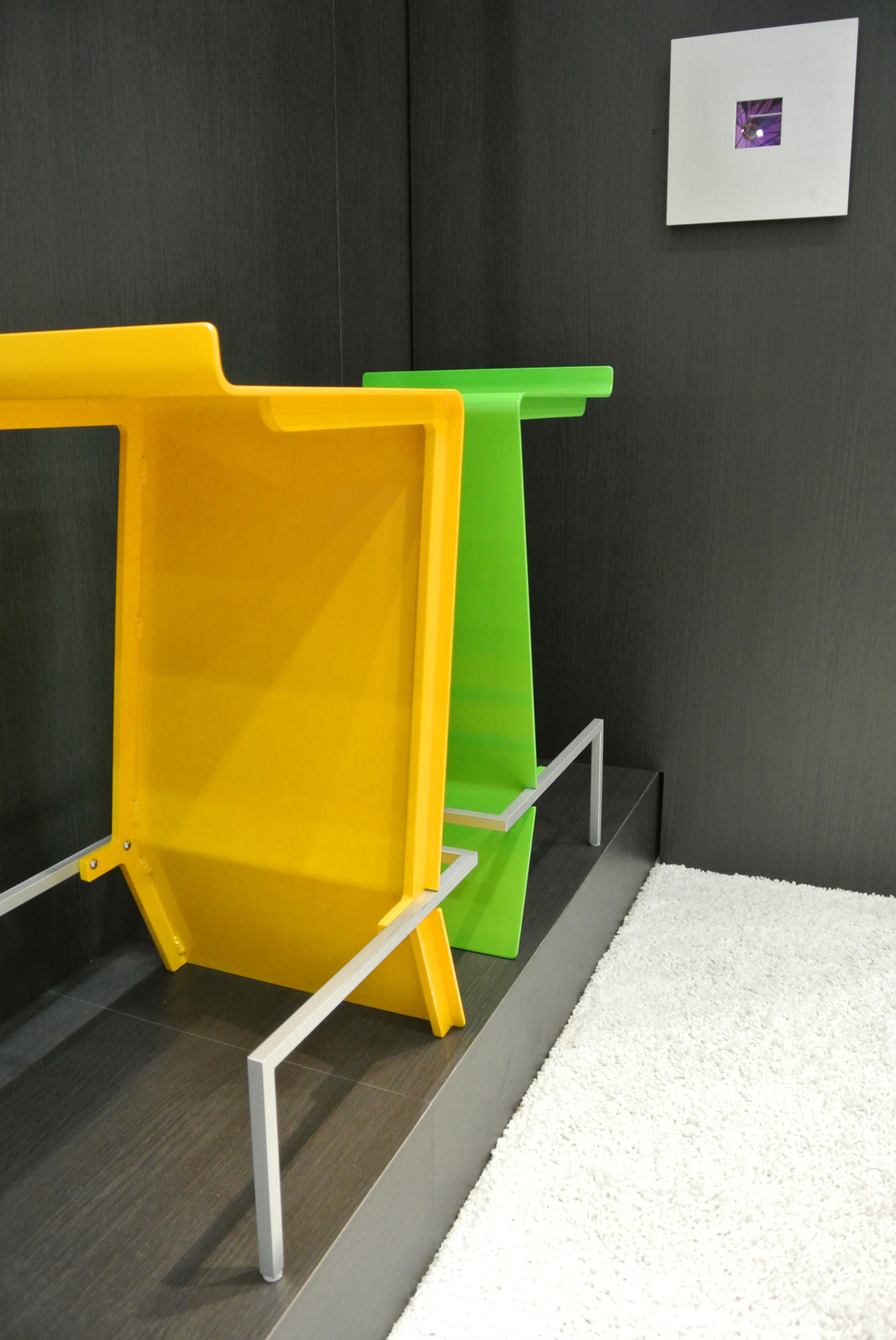 Zag Stools