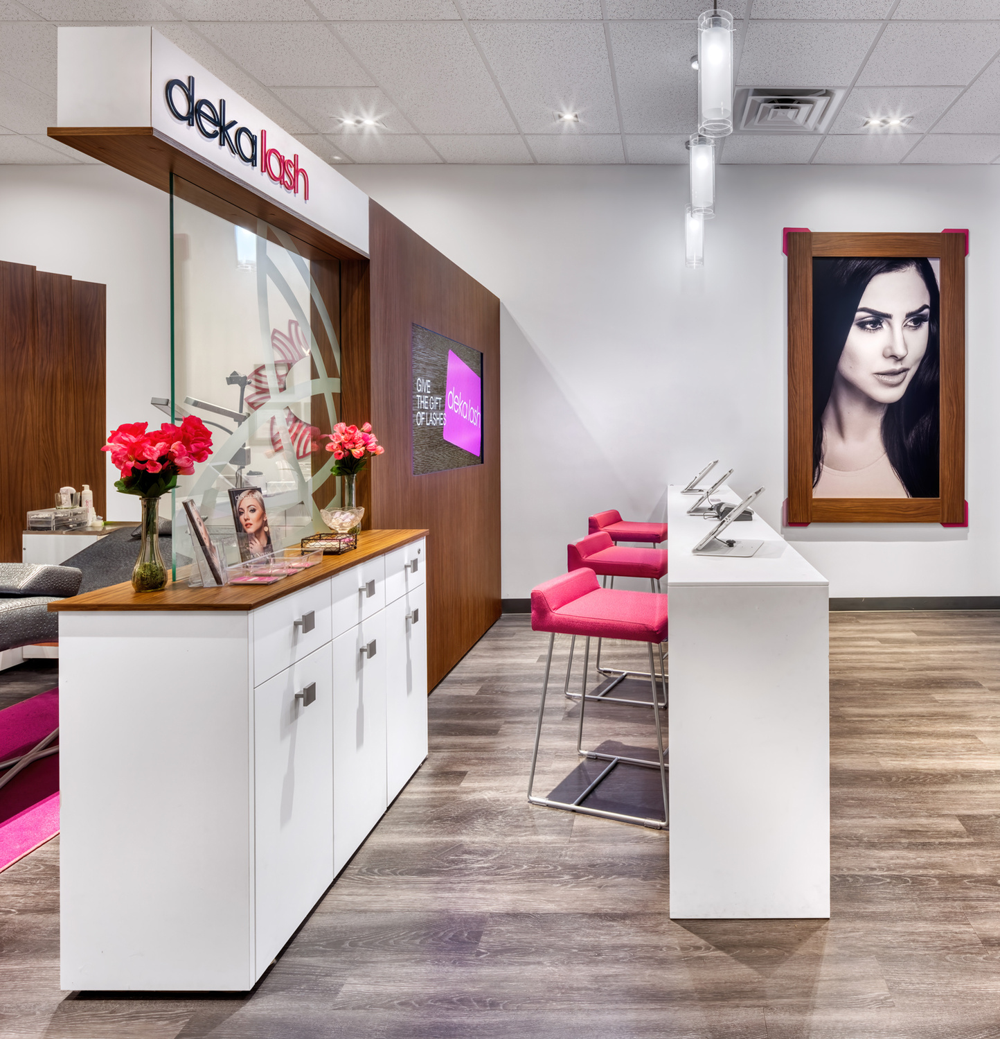 Check-in counter and upholstered counter stools