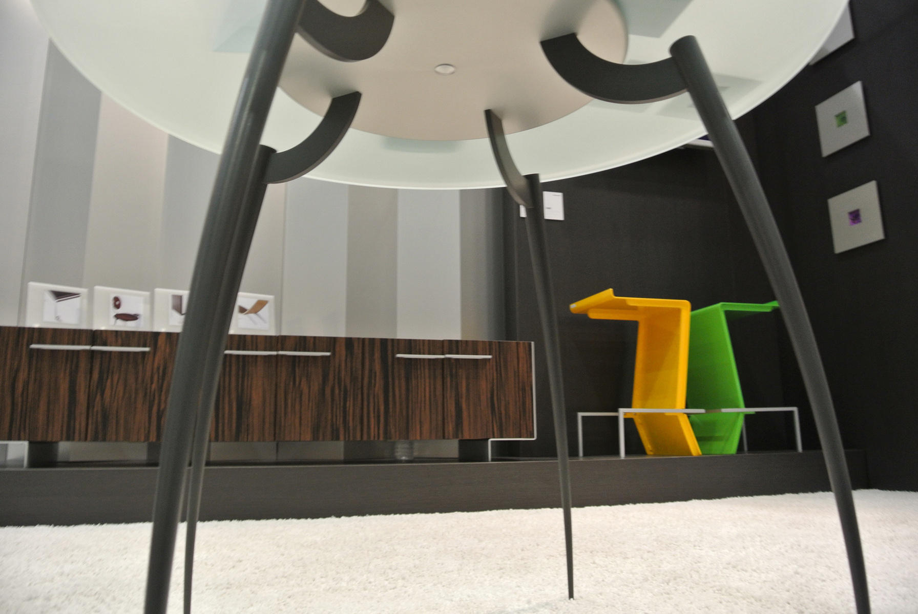 Prong Table