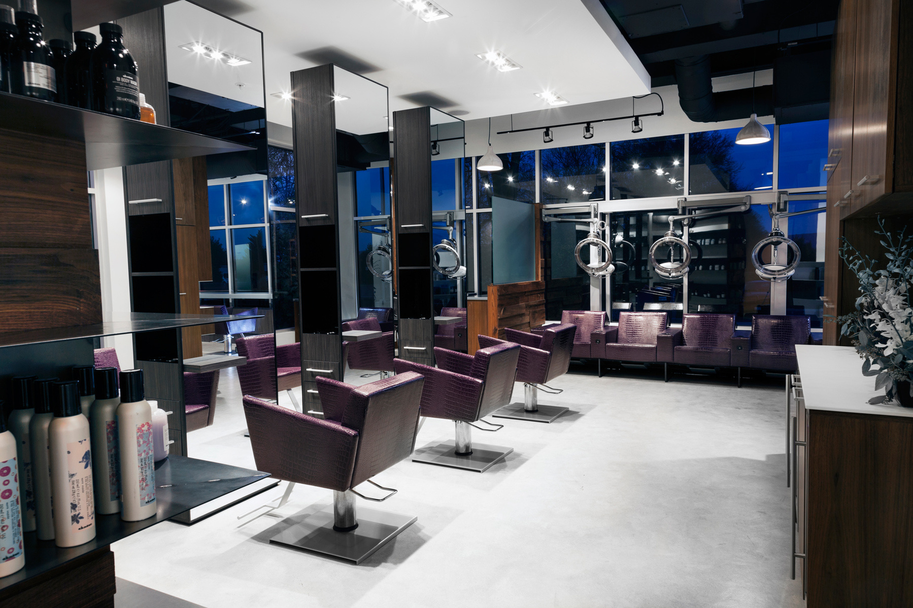 Salon interior planning, design and furnishings