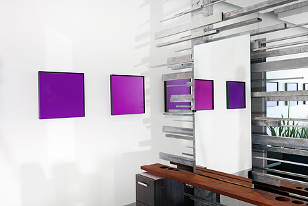 Styling station mirror detail
