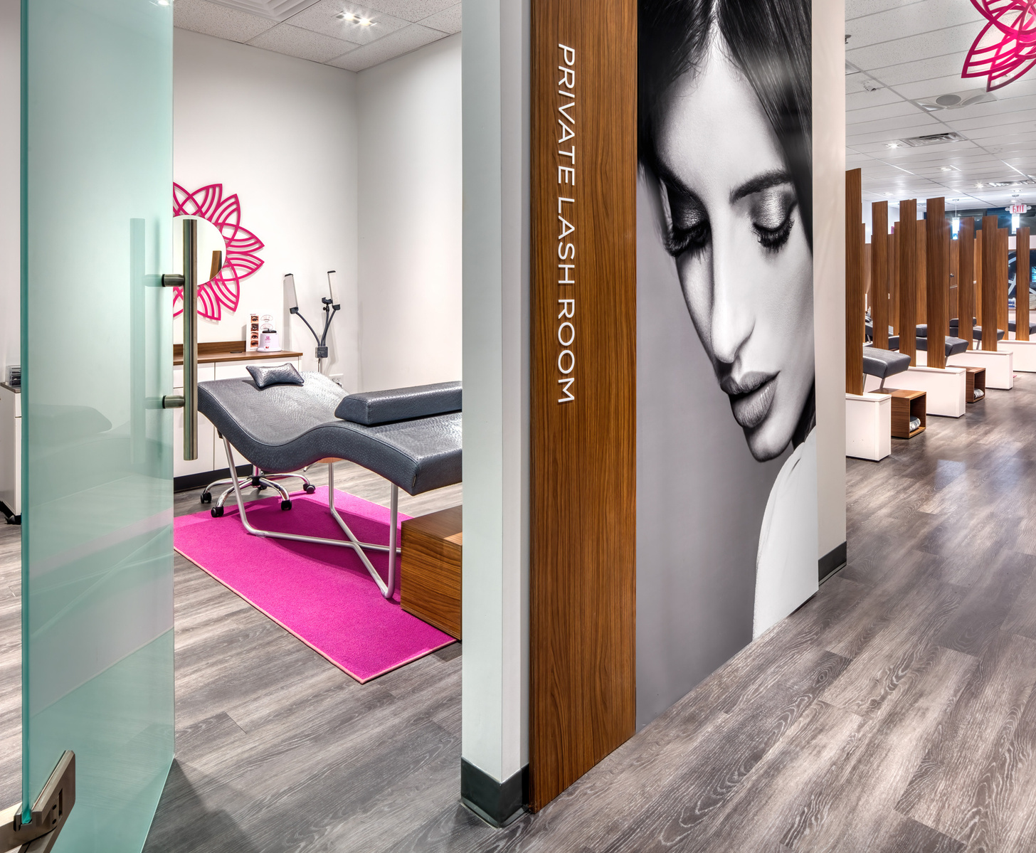 Signage and large graphics for DekaLash.