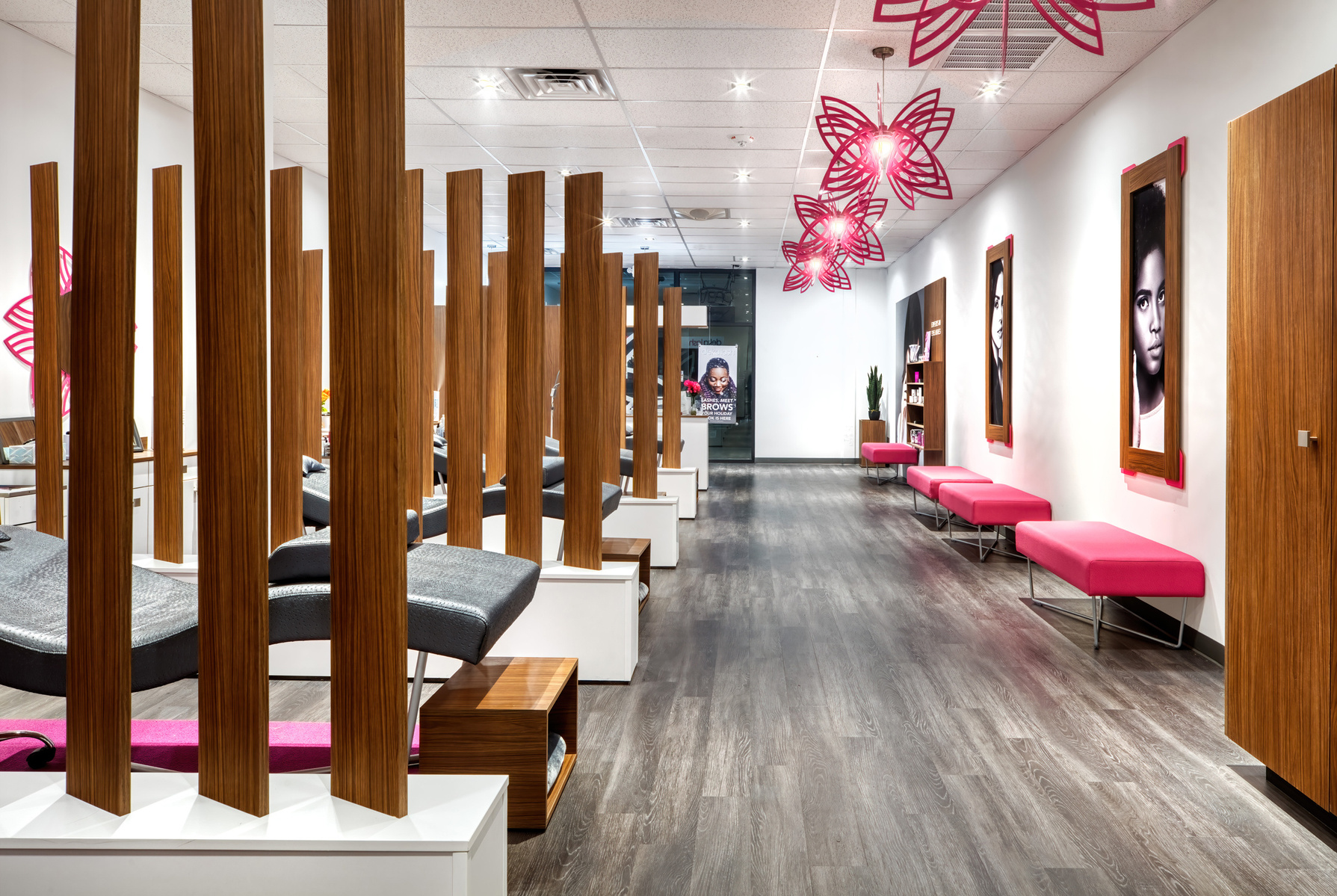 Modern interior and furnishings for Dekalash franchise