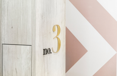DryLuxe corporate chain signs and graphics