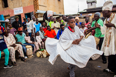 Street dancer during iwopopo, one of the activities during the celebration of the annual Osun-Oshogbo festival. Festival Culture Tradition