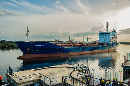 The vessel approaches the depot. Oil and Gas