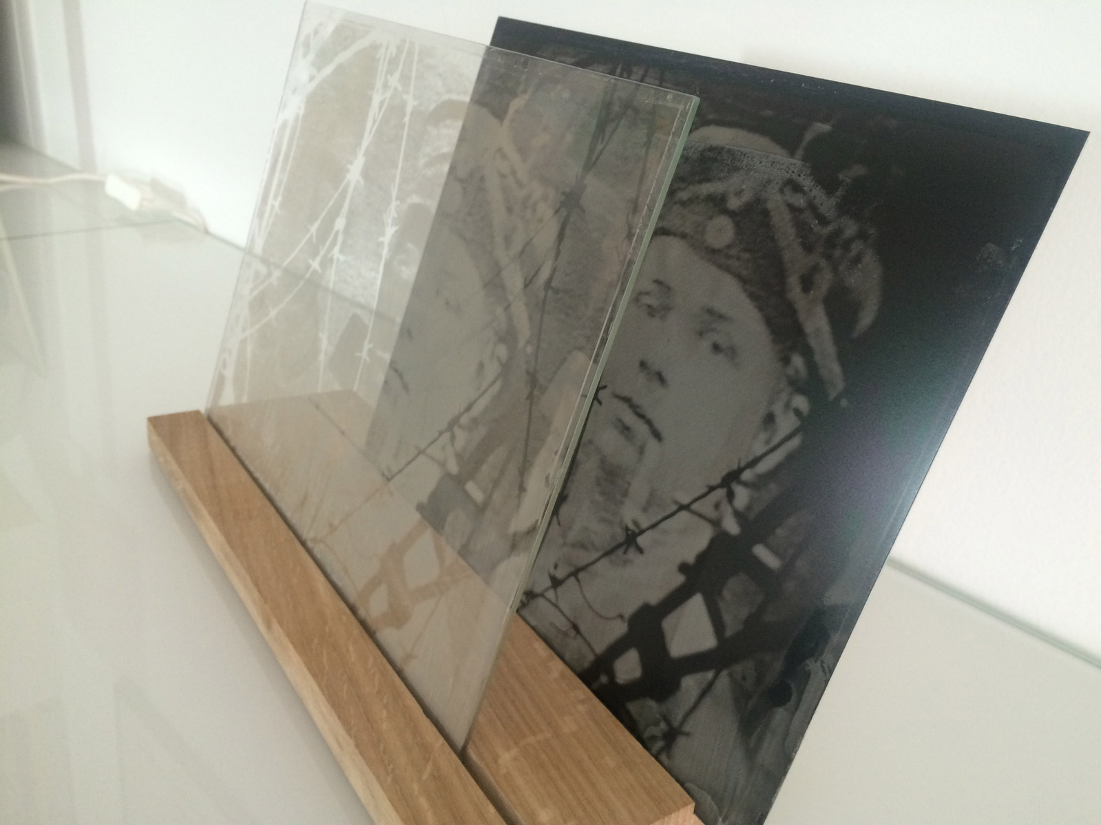 www.melaniejanefrey.com
collodion humide
wetplate collodion
tintype
ferrotype
melanie-jane frey
photographe plasticienne
visual artist
art contemporain
World War 1
Première guerre mondiale
Large format camera