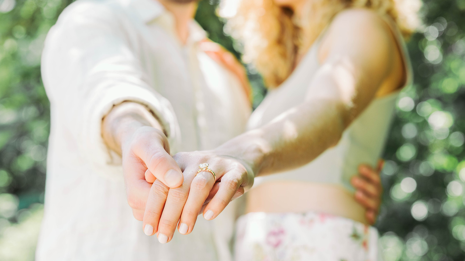 a surprise proposal in Central Park, captured by mc3 photo a counterculture wedding photographer based in queens New York City 