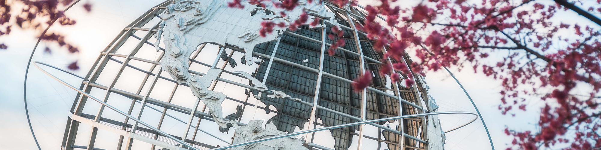 MC3 Photo home, queens New York City, nyc. Queens streets, unisphere in flushing meadows corona park 